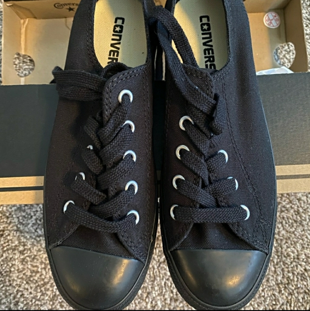 🔴 Black converse 🔴